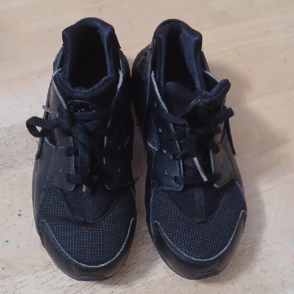 Nike Huarache Sneakers Preschool Size 2Y